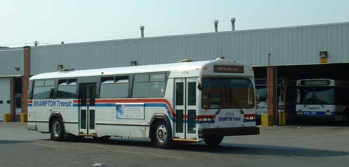 Brampton Transit MCI Classic 8789